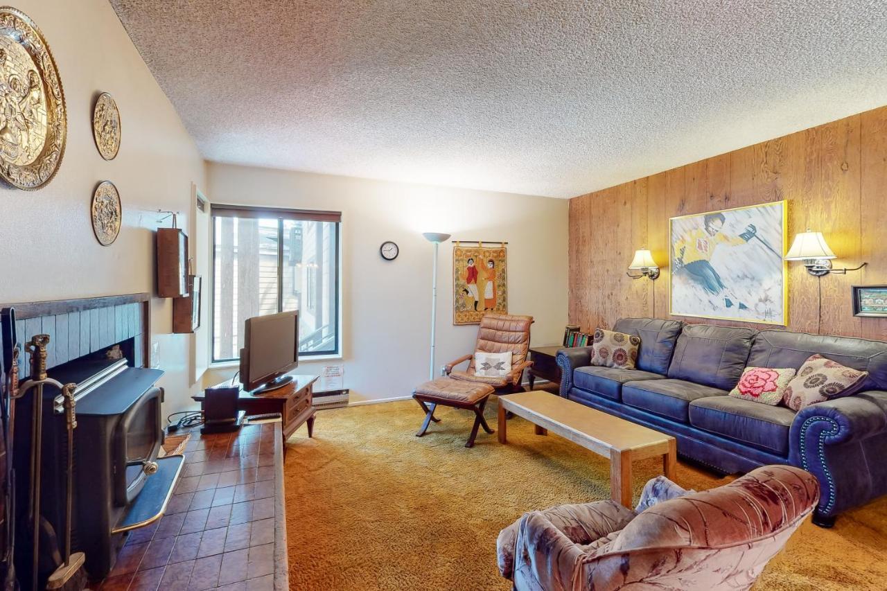 Fireside At The Village Mammoth Lakes Exterior photo